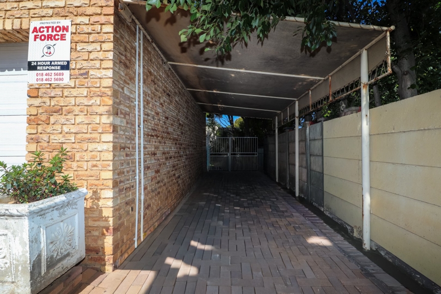 3 Bedroom Property for Sale in Flimieda North West